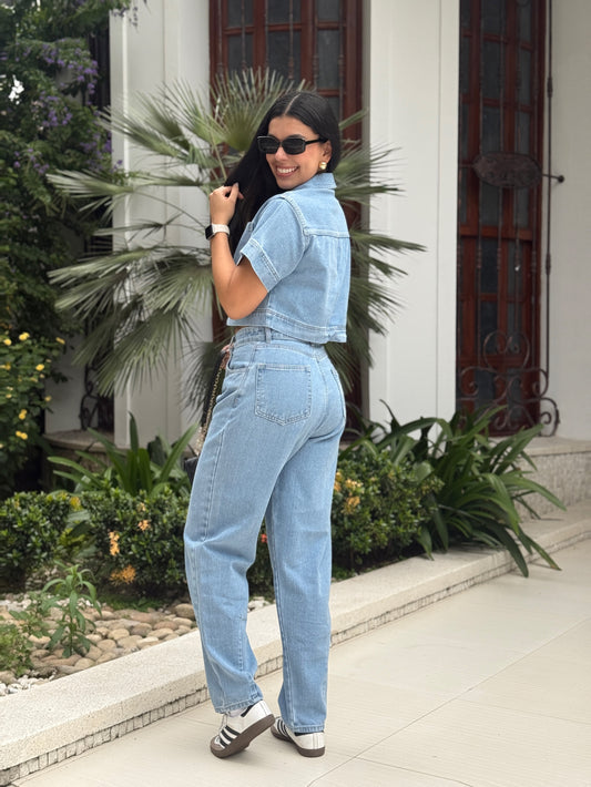 Pantalón Jean huevito Aura denim hielo