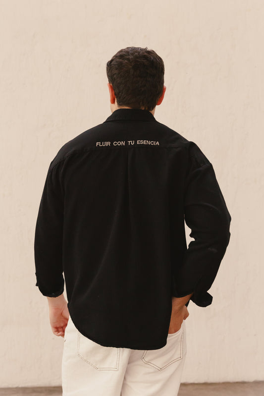 Camisa Fluir con tu Esencia Unisex negra